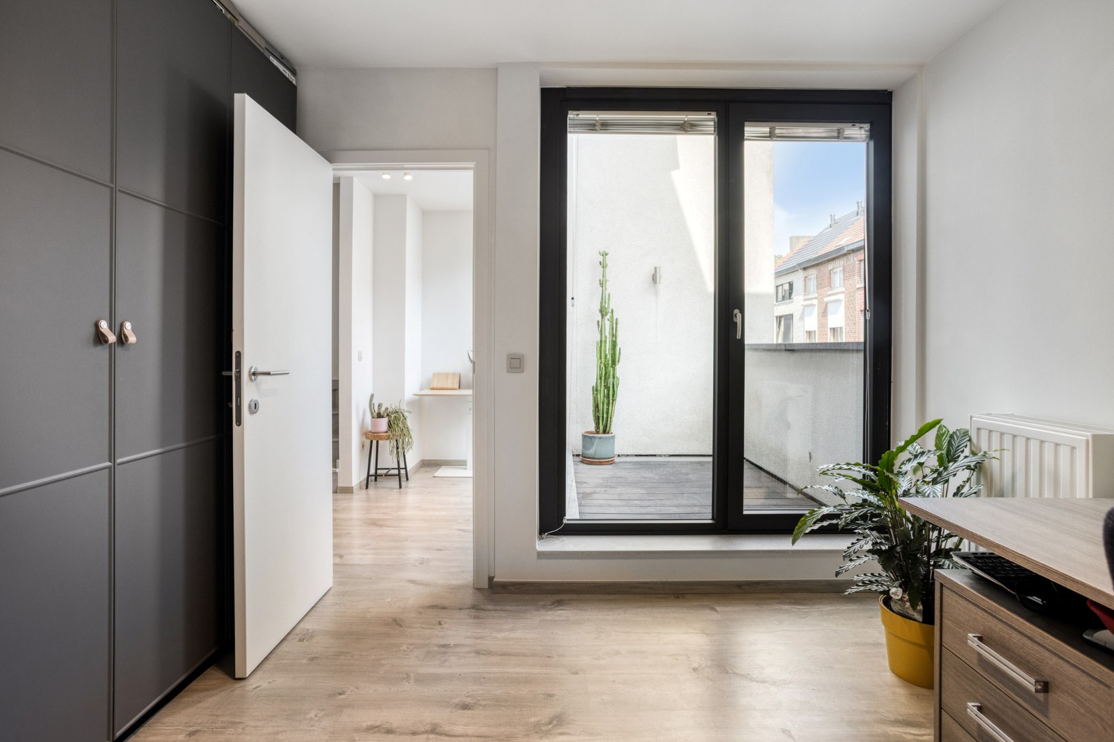Instapklare woning met 4 slaapkamers, aangename leefruimte met staanplaats - EPC 89Kw/m² 