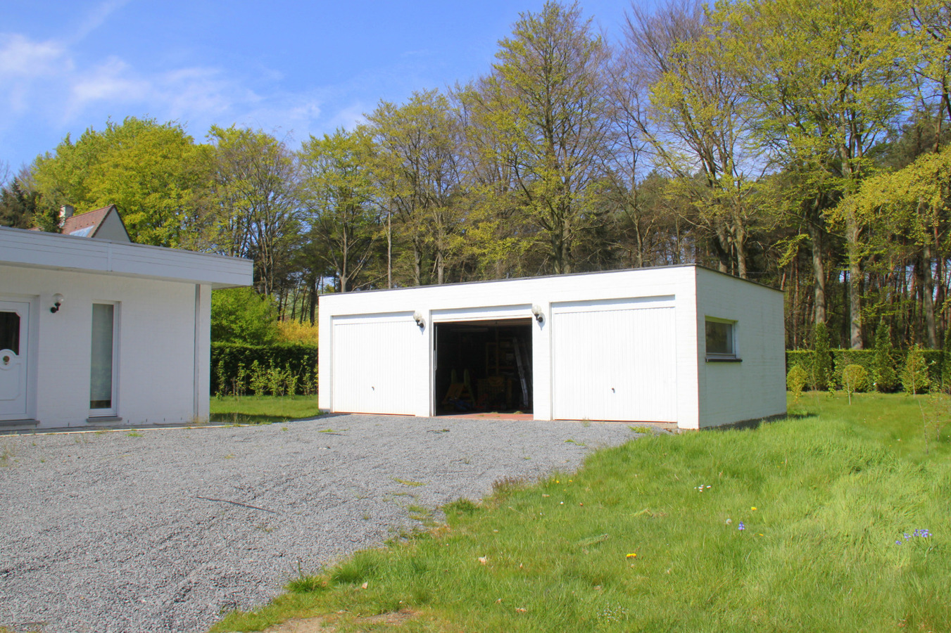 Unieke gemeubelde villa in het bos van Hertsberge 