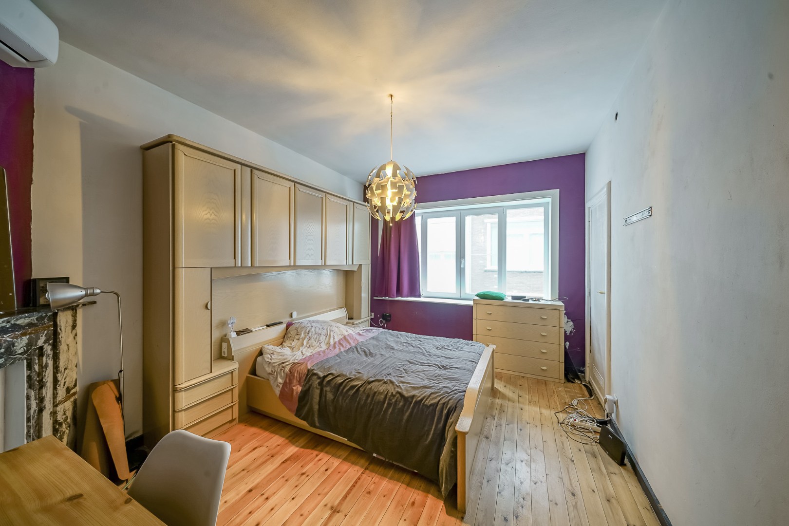 Verder af te werken woning met 5 slaapkamers in centrum Oostende 