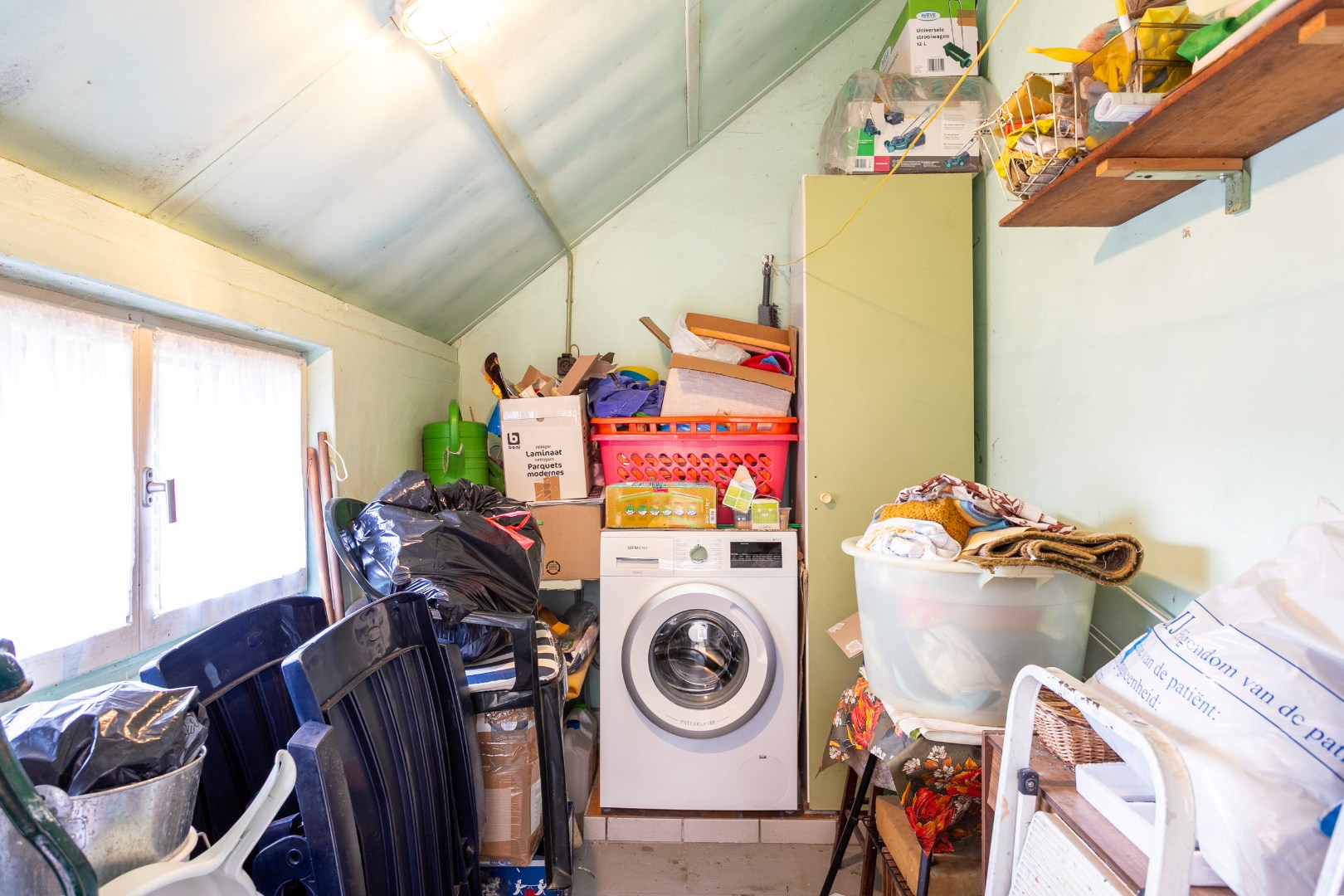 Te renoveren woning met 3 slpk te Lembeek 