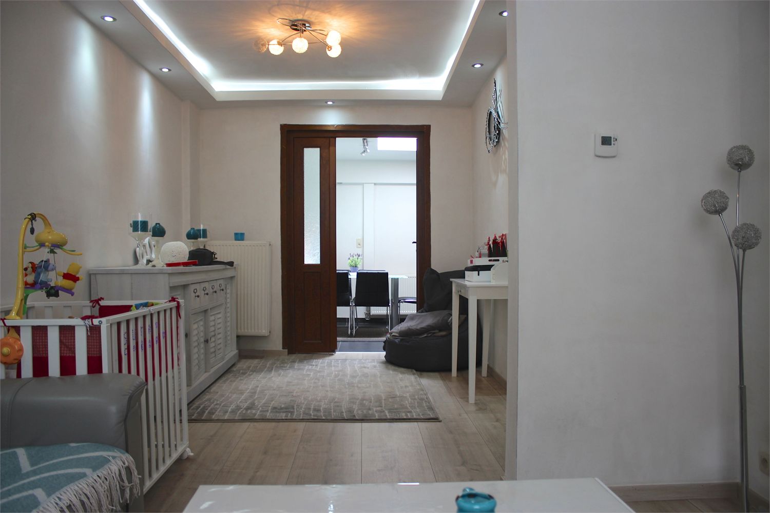 Gerenoveerde starterswoning met vele troeven 