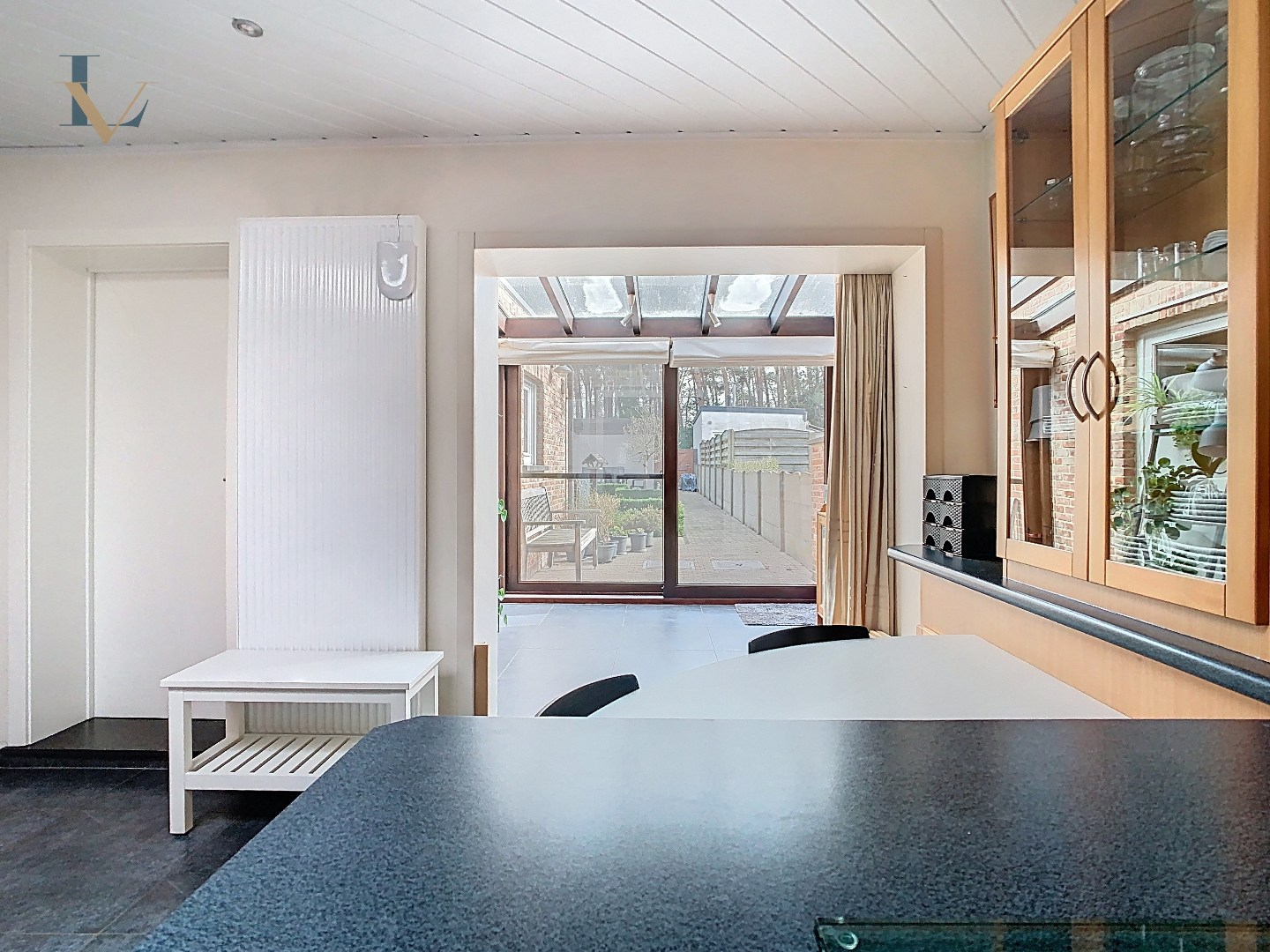 Instapklare rijwoning met tuin en garage nabij Park Vrieselhof – rustige ligging in Oelegem 