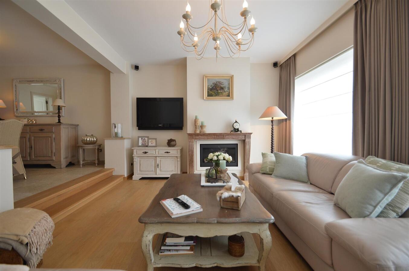 Zeer knappe woning met garage op een rustige ligging - Heist 