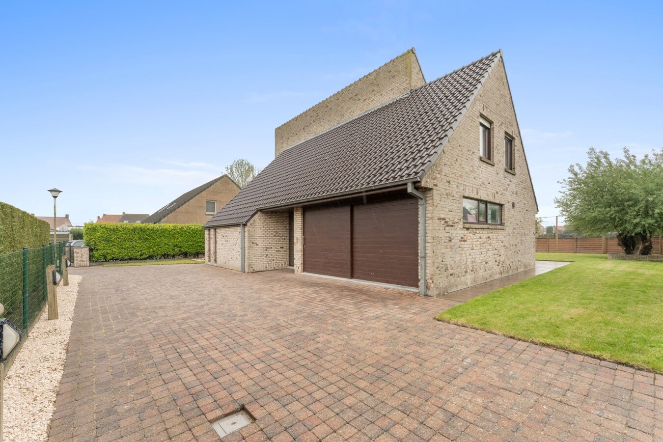 Rustig gelegen villa met 4 slaapkamers op 724m² te Koekelare 