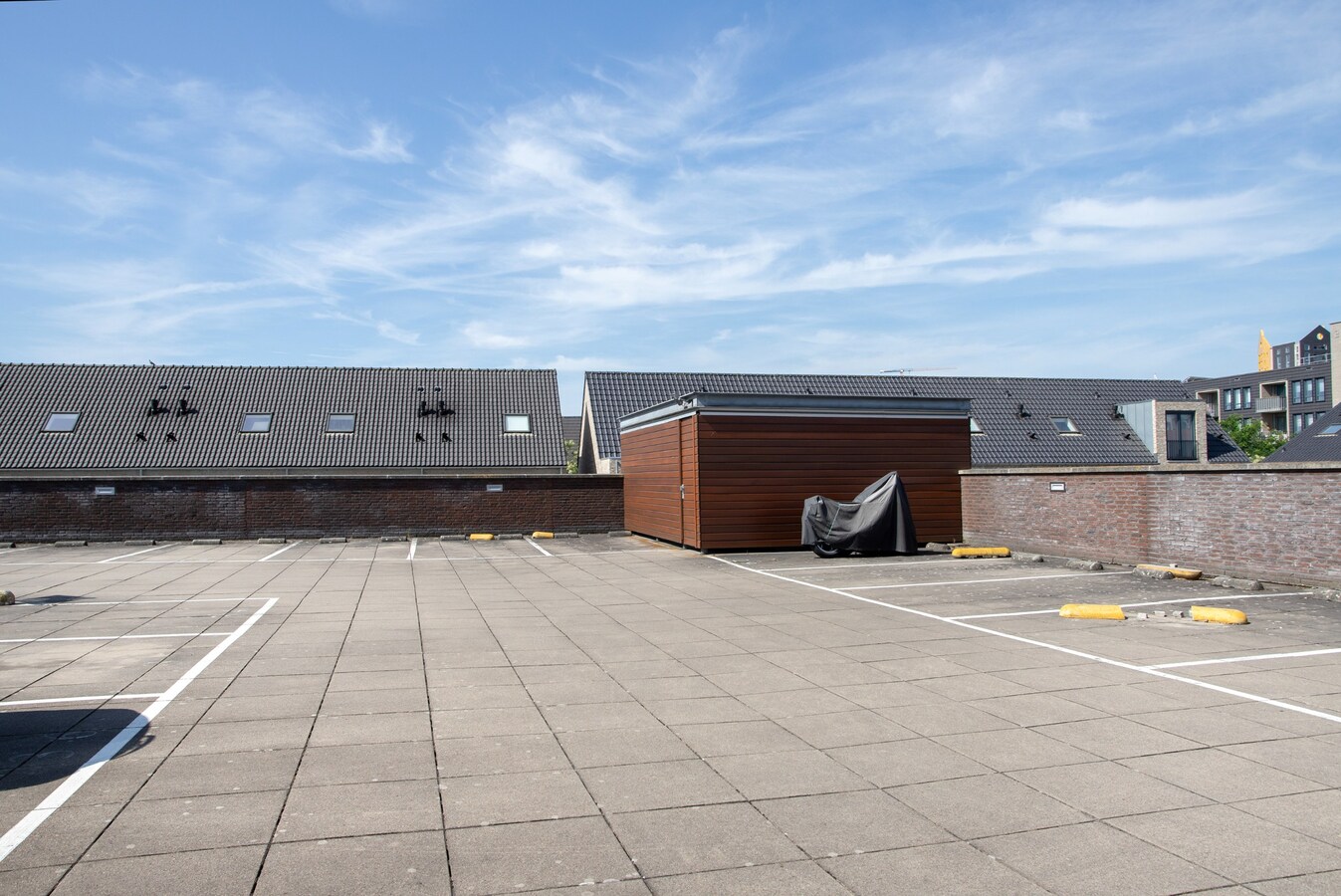 Afgesloten parkeerplaats aan de Woenselse Markt. 