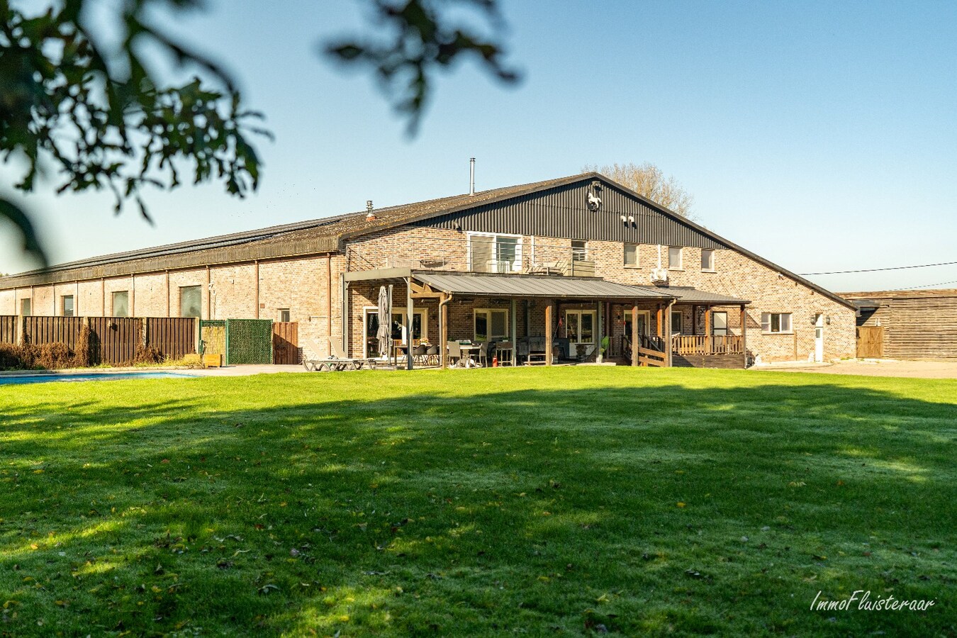 Volledig uitgeruste paardenaccommodatie op ca. 4,2 ha nabij Herentals 