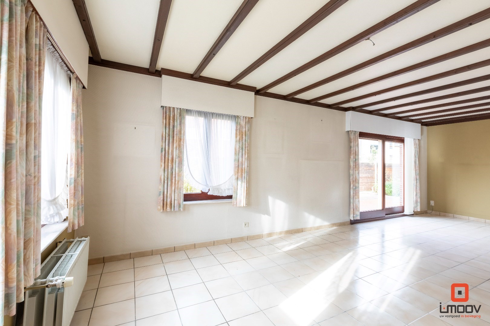 Prachtige alleenstaande villa in residentiële woonwijk 