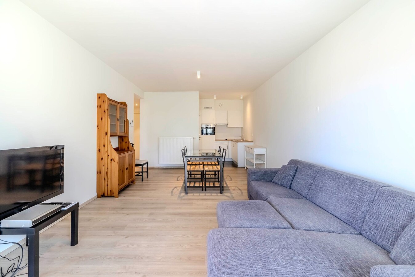 Instapklaar appartement + parking + berging 