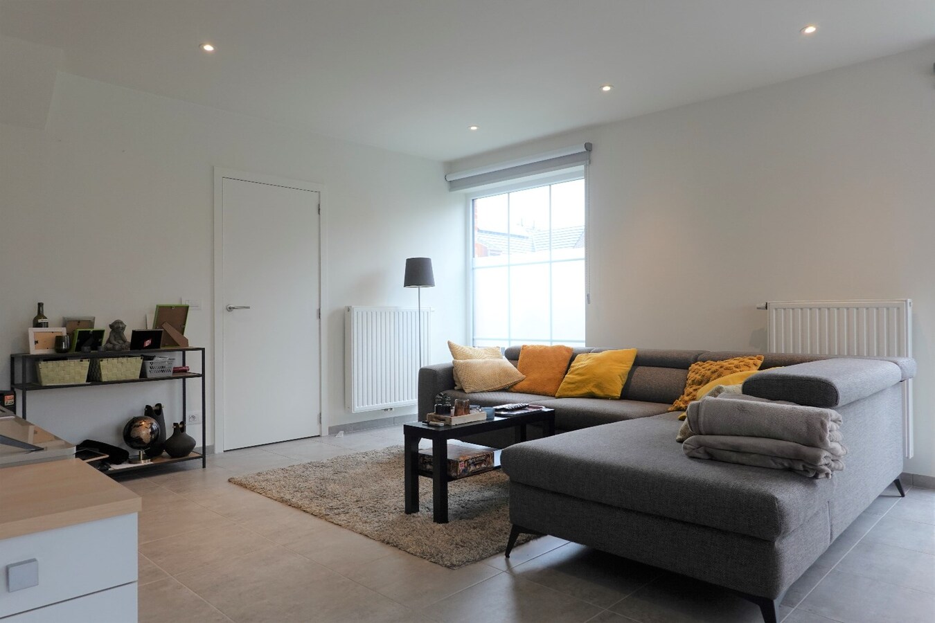 Halfopen nieuwbouw met inpandige garage 