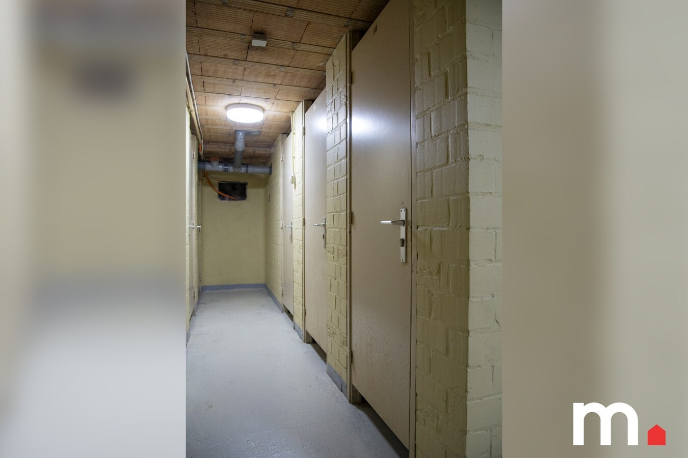 Lichtrijk instapklaar appartement  te Roeselare! INVESTERINGSOPPORTUNITEIT ! 