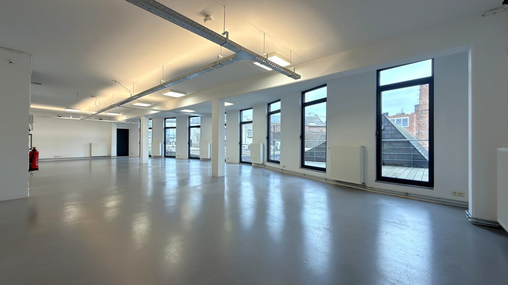 Kantoor met terras te huur aan het Zuid in Antwerpen