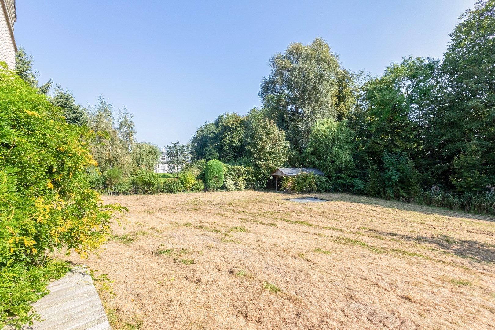 Zuidgeoriënteerde bouwgrond op een  perceel van  1325m² 