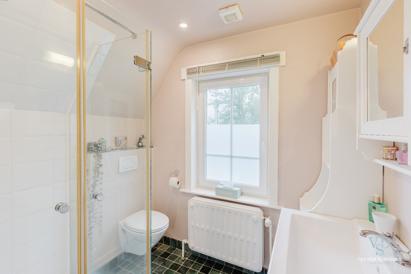 Charmante villa, door groen omgeven 