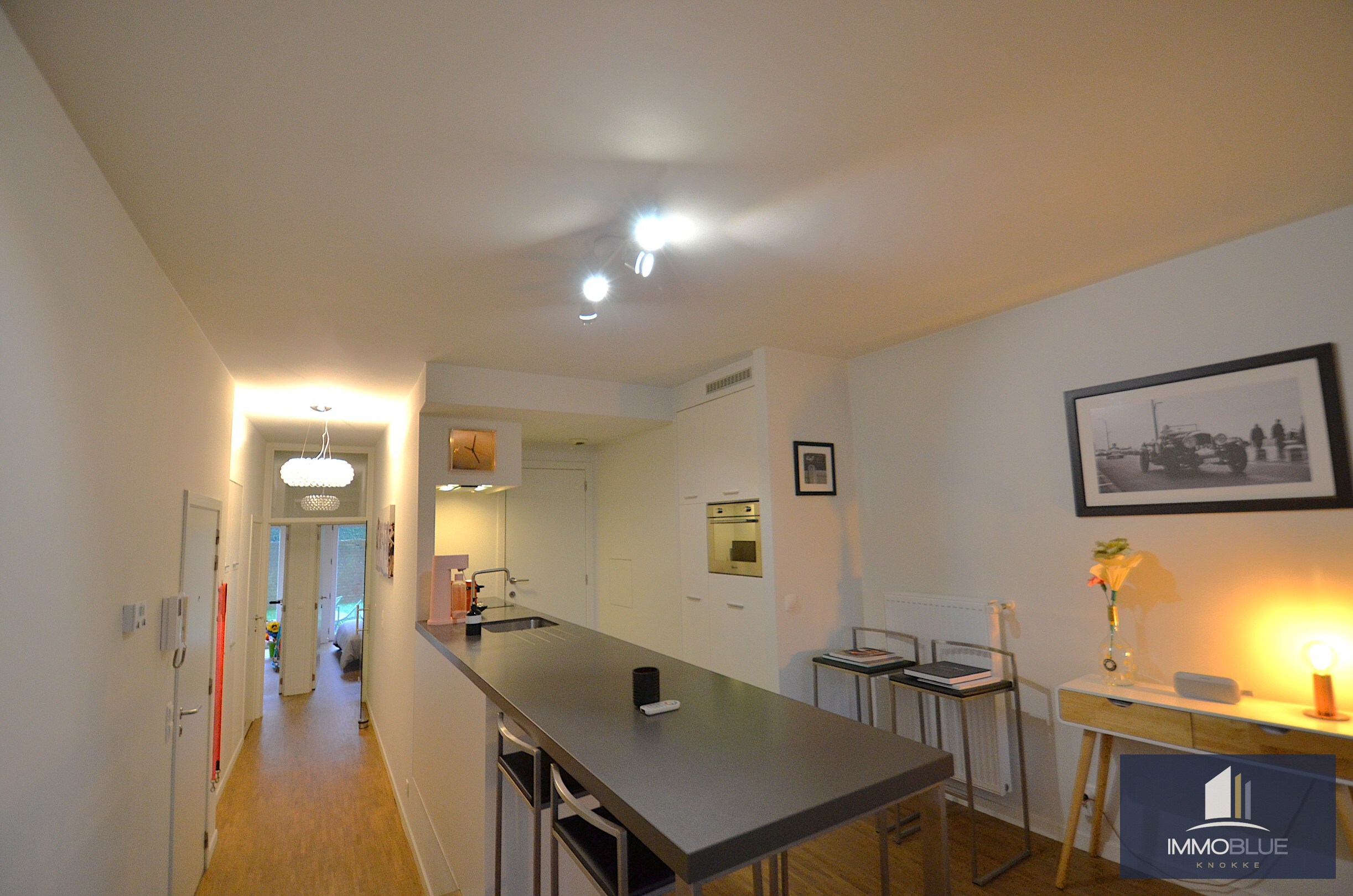 Appartement avec jardin situé au calme, à proximité de l’Avenue du Zoute. 