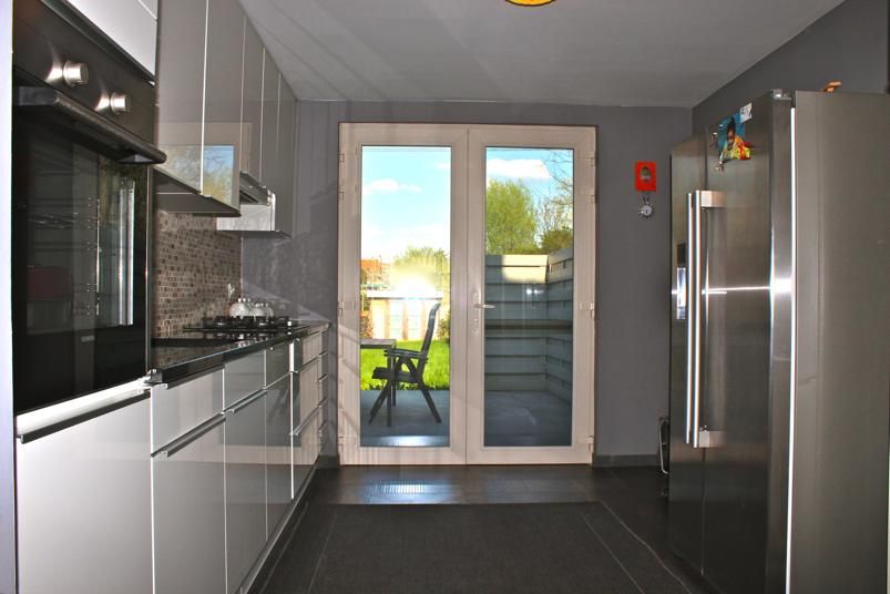 Zonnige, mooi gerenoveerde gezinswoning! 