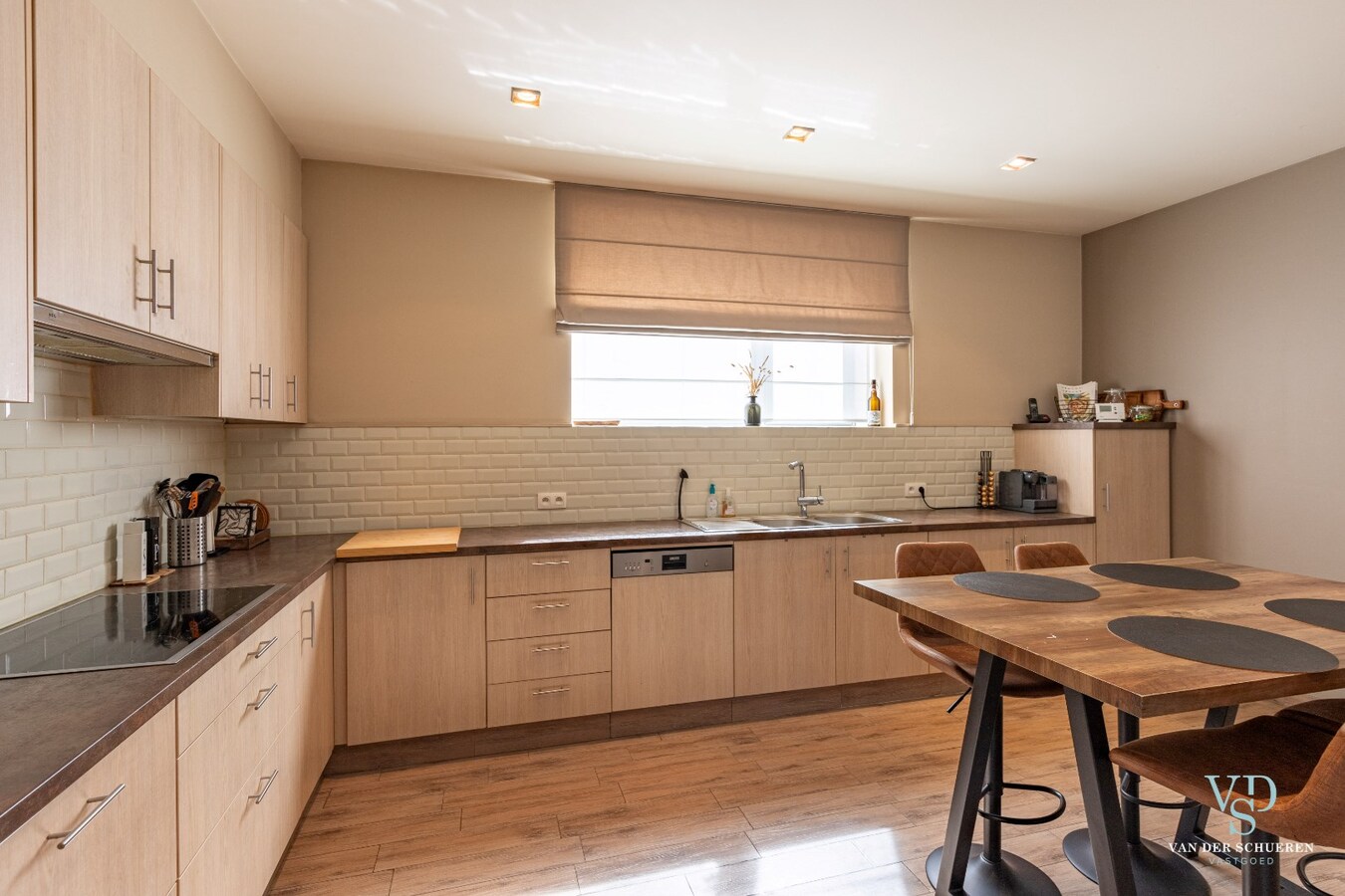 Ruim en rustig wonen in eigentijdse loft. 