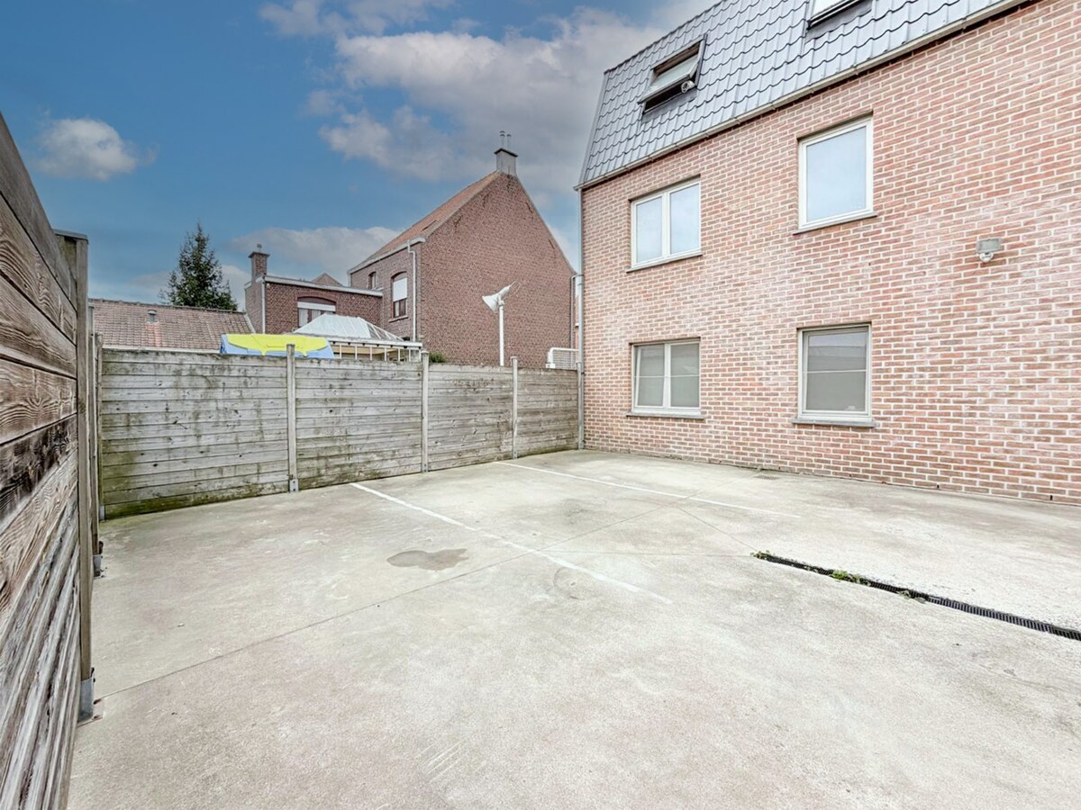 Opbrengsteigendom met 6 units en 6 parkeerplaatsen in Lauwe - “EPC B - conform elektriciteit - huurpotentieel tot ca. €60.600/jaar 