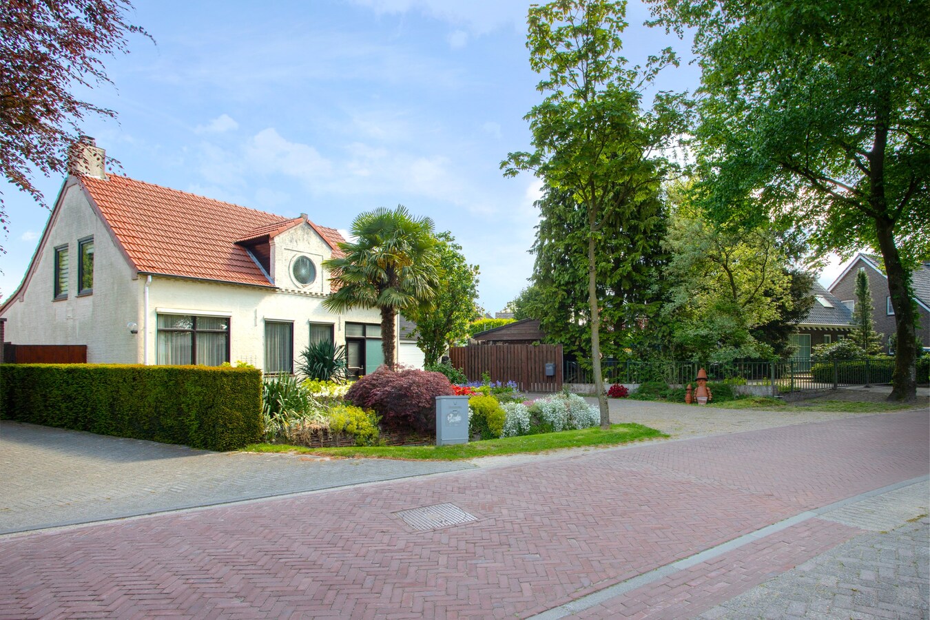 Vrijstaande woning met karakter, ruimte en een verrassende buitenruimte. 