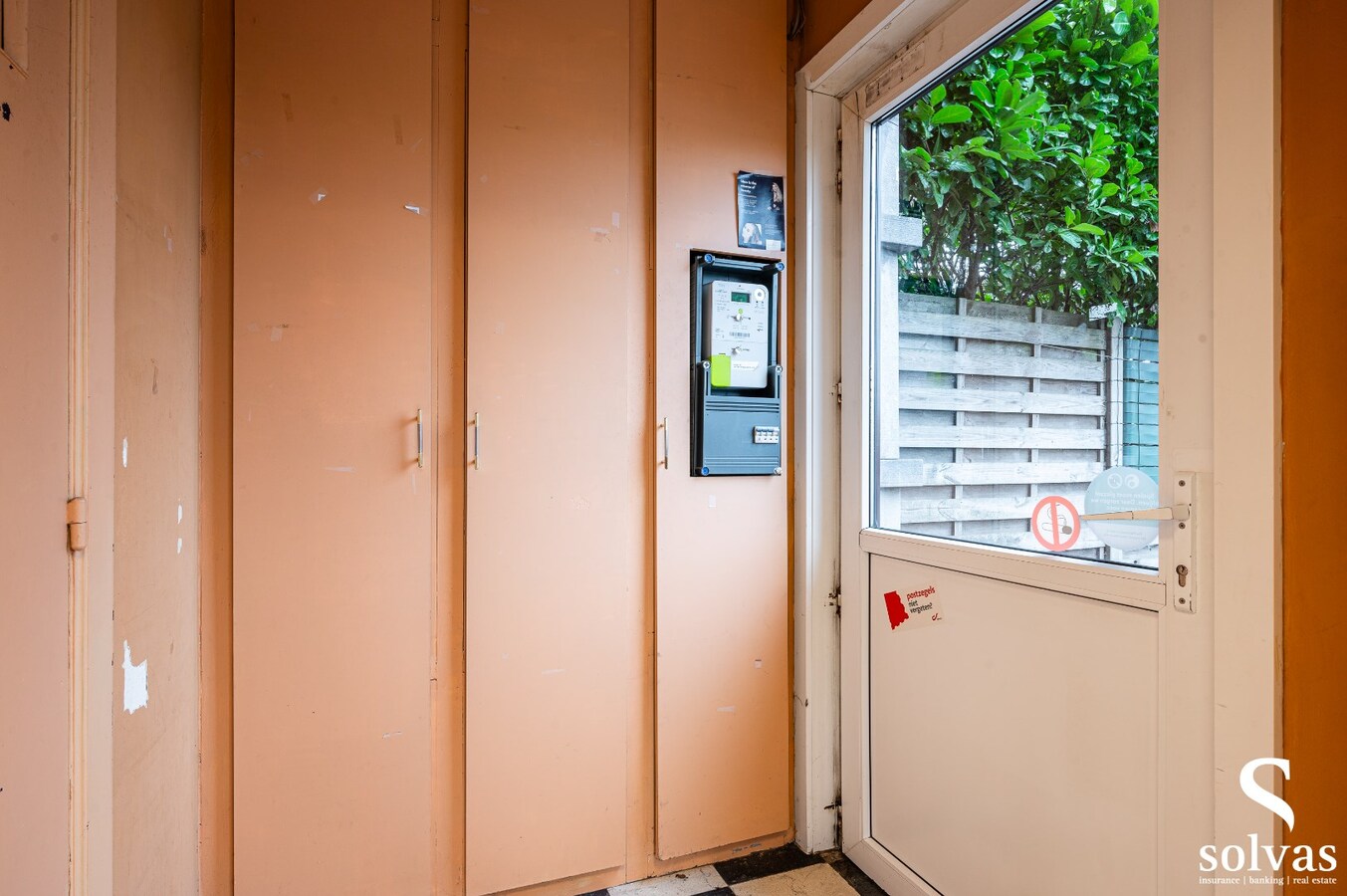 Handelswoning aan de N9 te Lovendegem! 