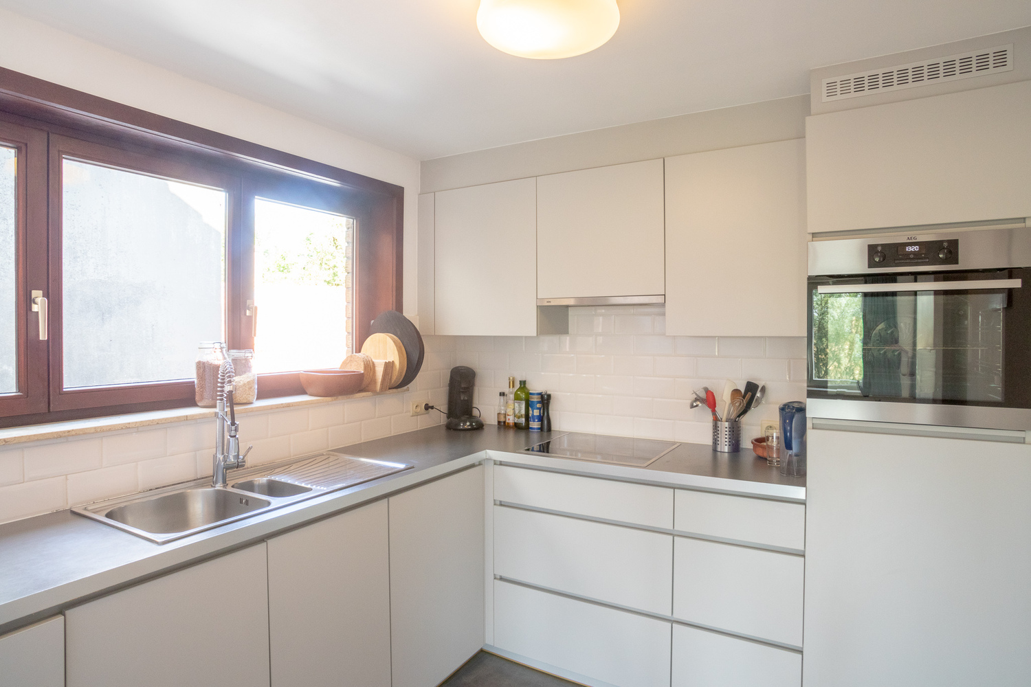 Ruime, landelijk gelegen en instapklare bel-étage met grote tuin 