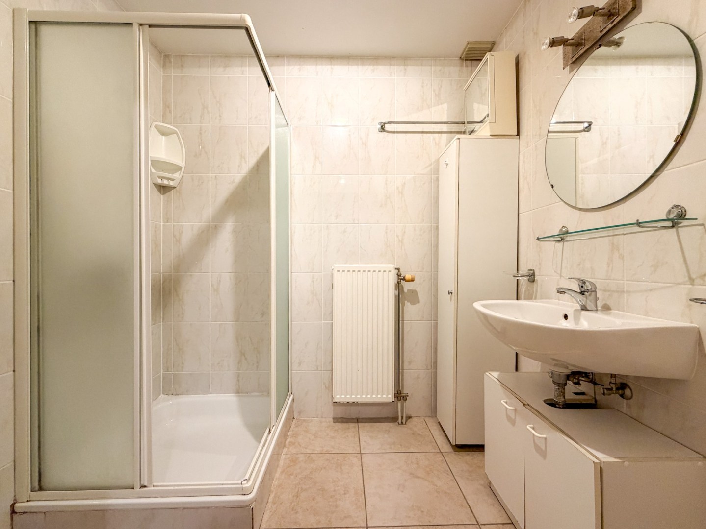 Energiezuinig 2-slp appartement (88 m²) met groot terras, Eernegem. 