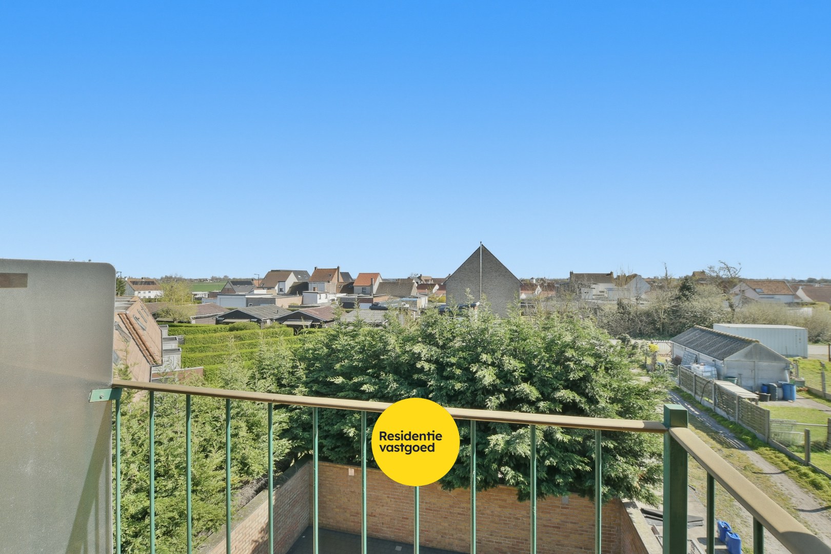 Instapklaar appartement met balkon op topligging vlakbij strand en zee - De Haan 