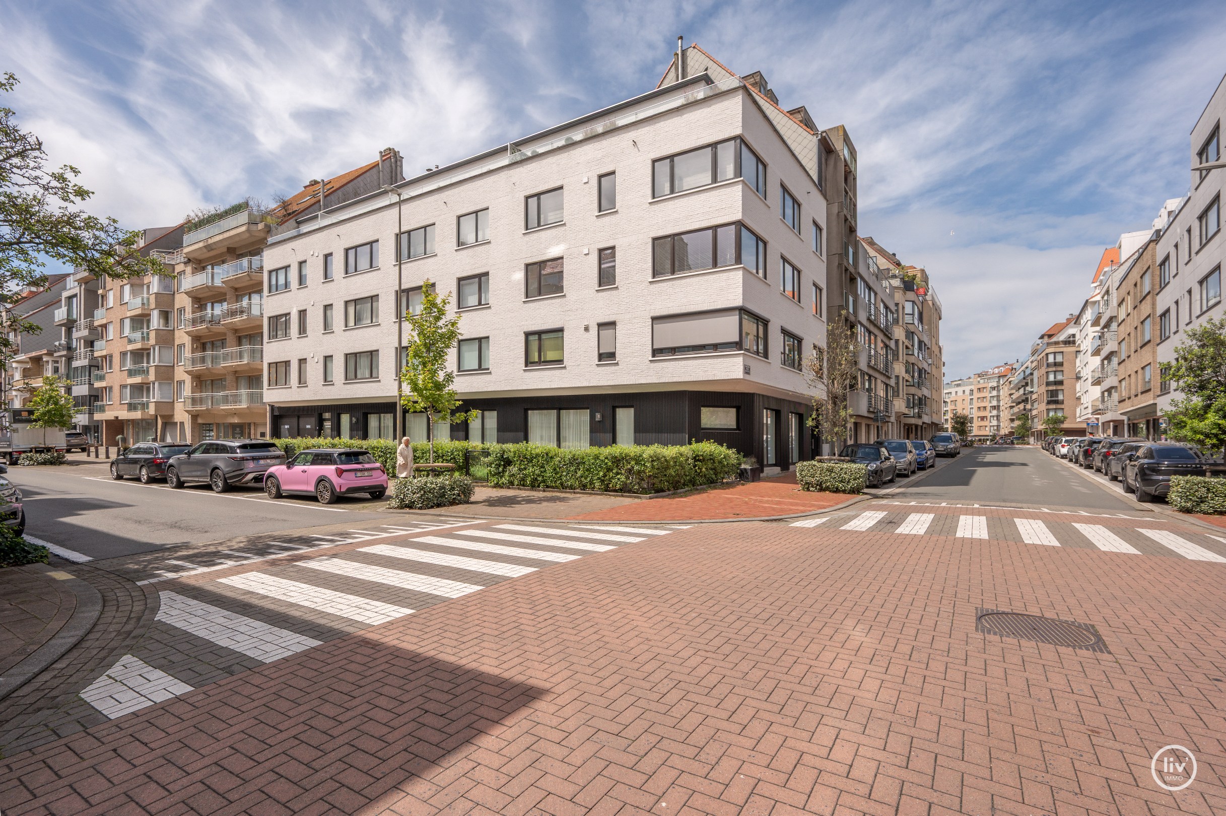 Gezellig gelijkvloersappartement met tof terras gelegen op de Leopoldlaan te Knokke. 