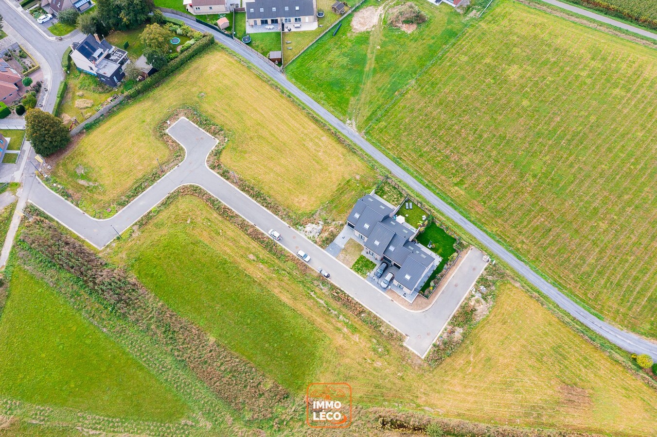 26 nouvelles constructions (2/3 façades) avec jardin, garage, parking, TOP SECTEUR ! 