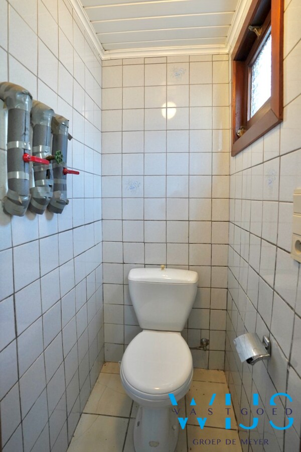 Woonhuis met 2 slaapkamers te Bassevelde ! 