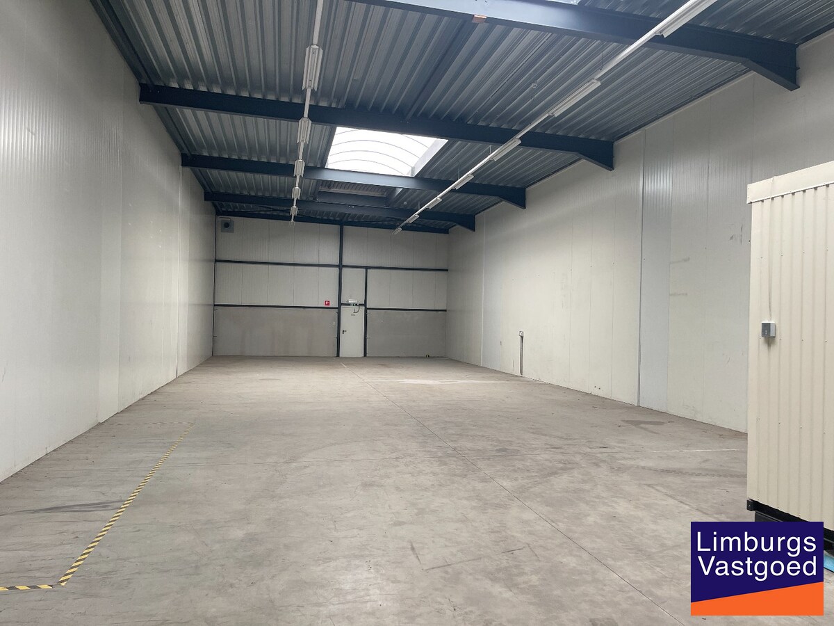 KMO-unit, 335 m², industriezone Genk-Zuid 