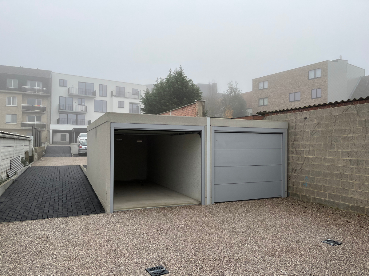 Garagebox in de onmiddellijke nabijheid van de Markt. 