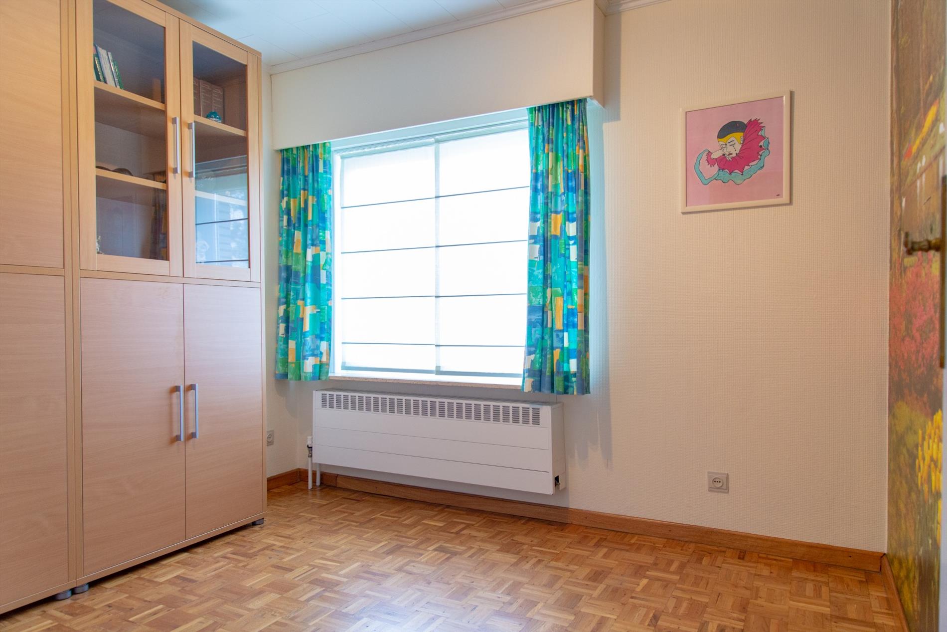 Gerenoveerde woning met 4 slpks én zonnepanelen (met stroomcertificaten!) rustig gelegen te Maldegem 