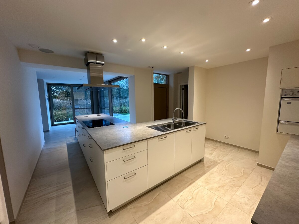 Ruime villa op centrale ligging 