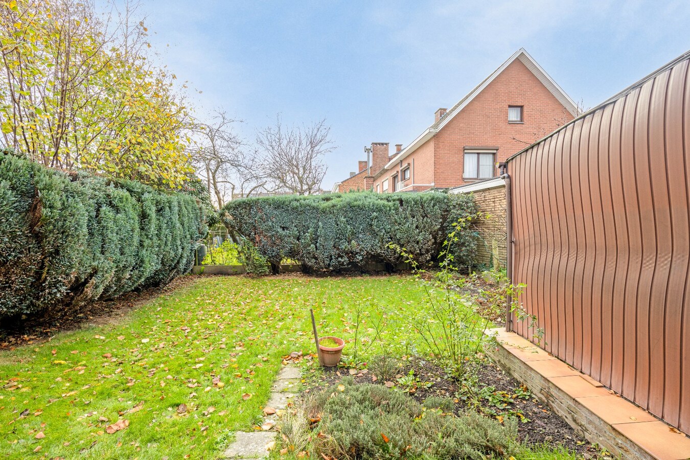 Stevige gezinswoning met 4 slpk in centrum Oudenaarde 