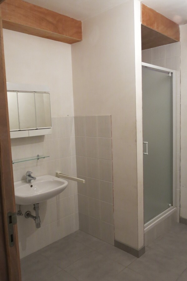 KNUSSE WONING IN RUSTIGE STRAAT 