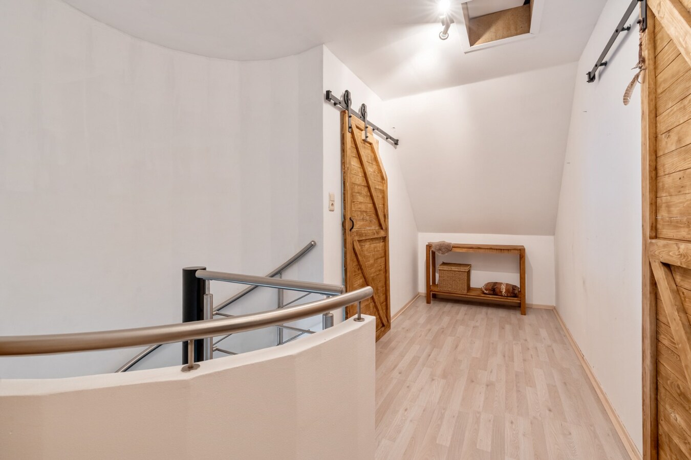Ruime, zeer rustig gelegen woning op een perceel 29a90ca te Molenbeersel - een deelgemeente van Kinrooi! 