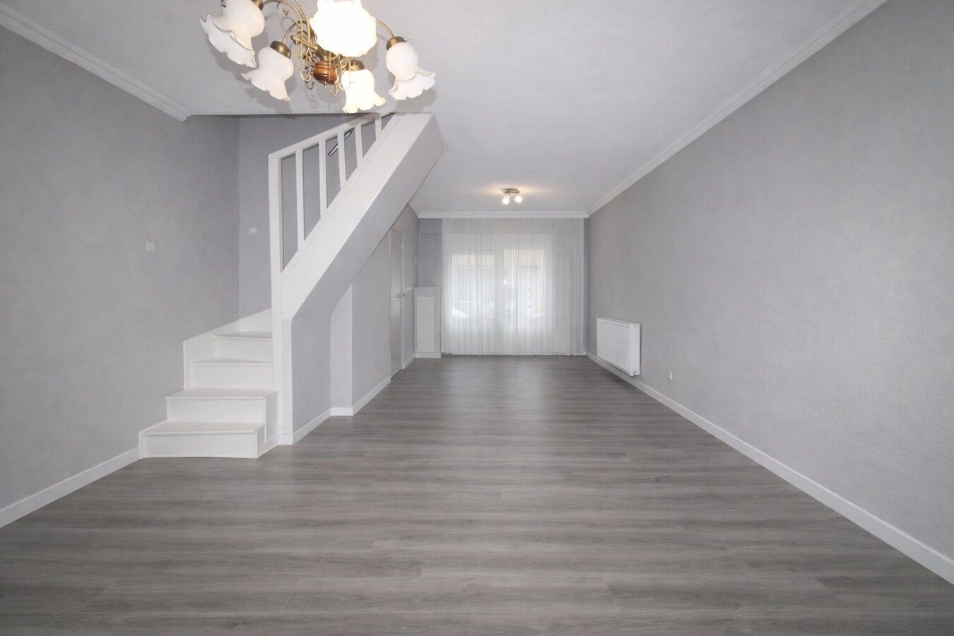 Te koop: Instapklare centraal gelegen gezinswoning met 4 slaapkamers én EPC B in hartje Sint-Niklaas! 