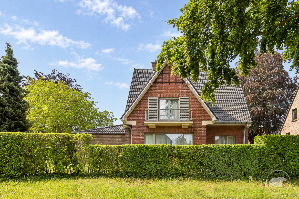 Statige ruime villa te Melle-Merelbeke 