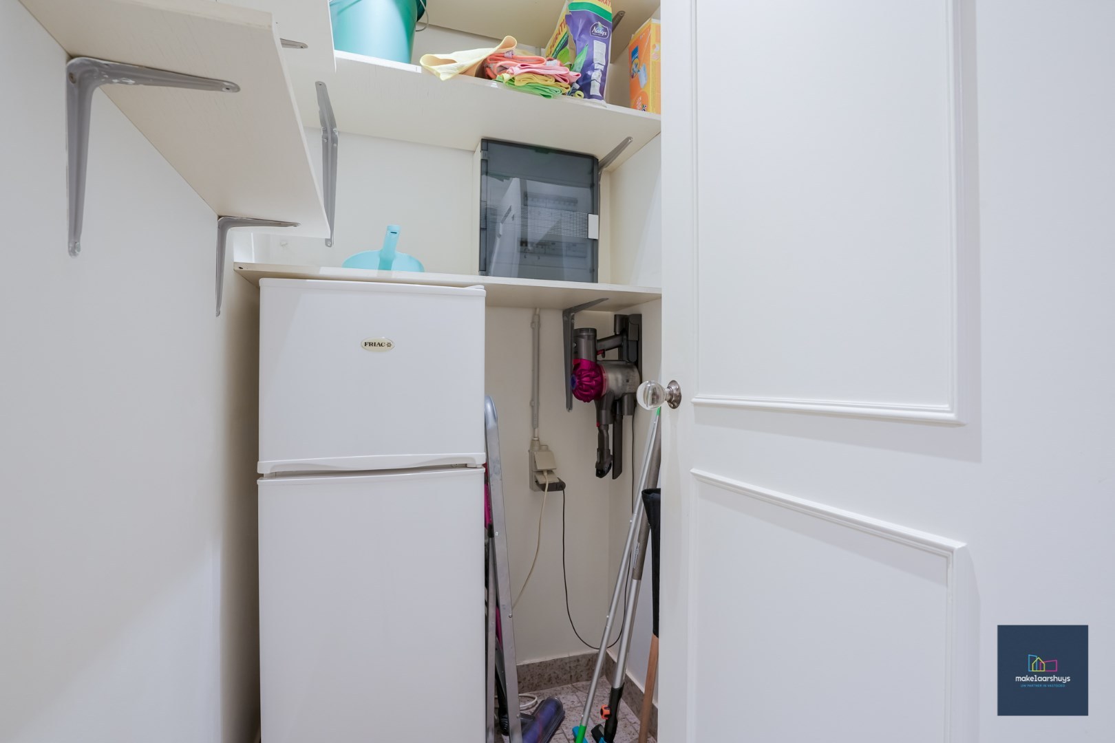 Stijlvol 1 slaapkamer appartement met 2 terrassen, kelder en garagebox 