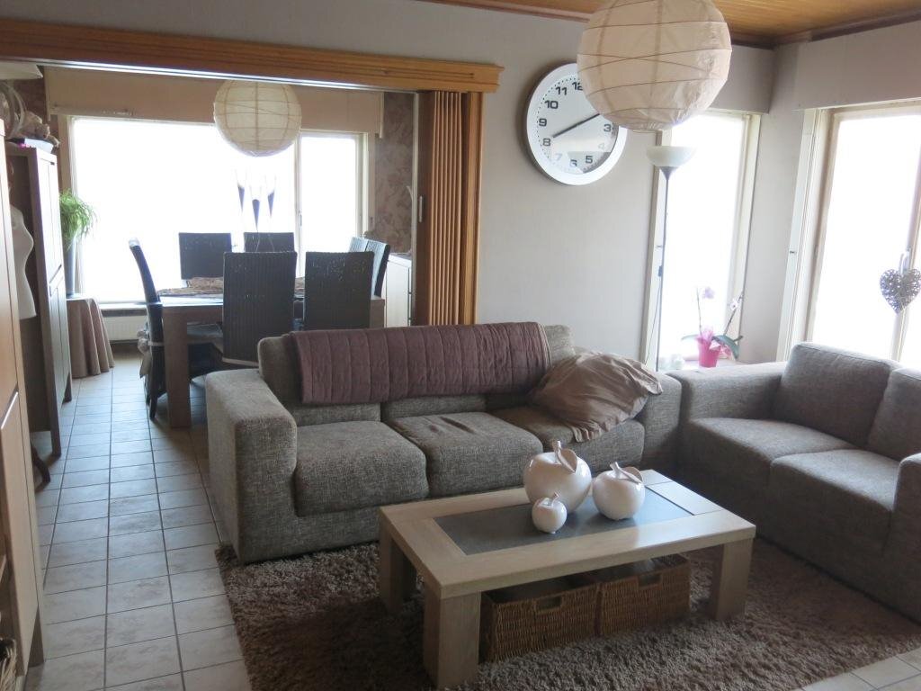 Ruime alleenstaande woning met tuin en garage 