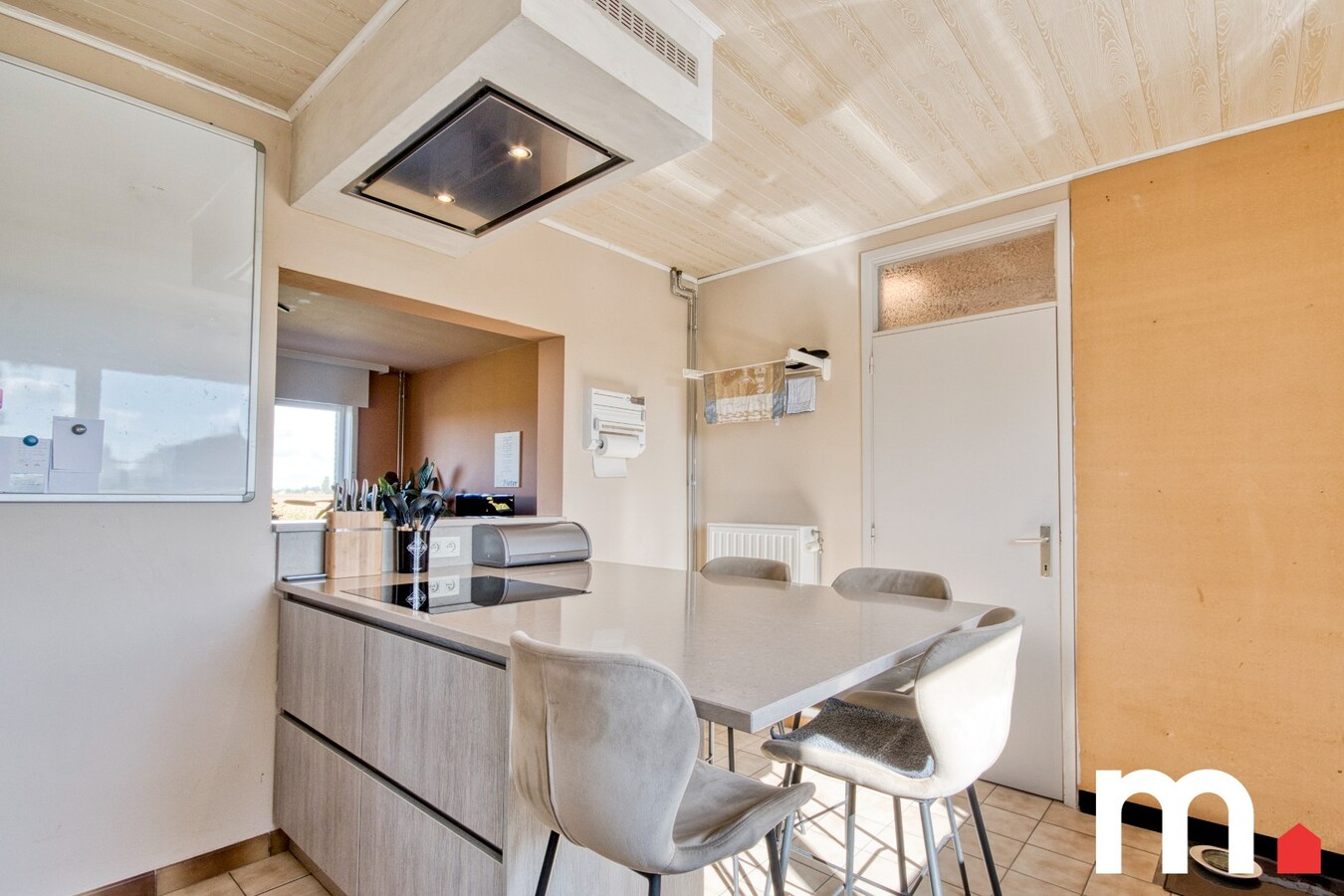 Unieke villa omringd tussen de velden en prachtige verzichten ! 