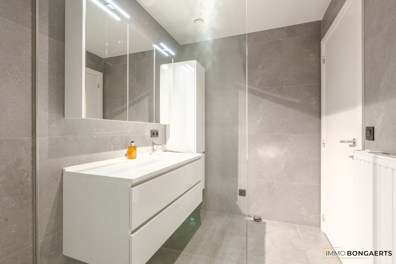Recent gelijkvloersappartement nabij het centrum van Genk 