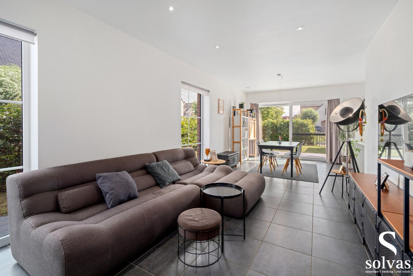 IN OPTIE: Recente halfopen bebouwing in rustige woonwijk 