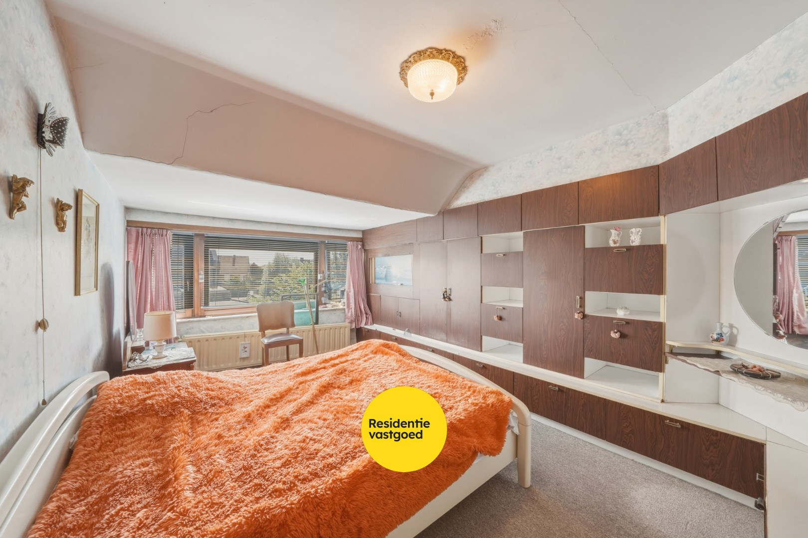 Ruime woning met garage en veel mogelijkheden te Mariakerke (Oostende) 
