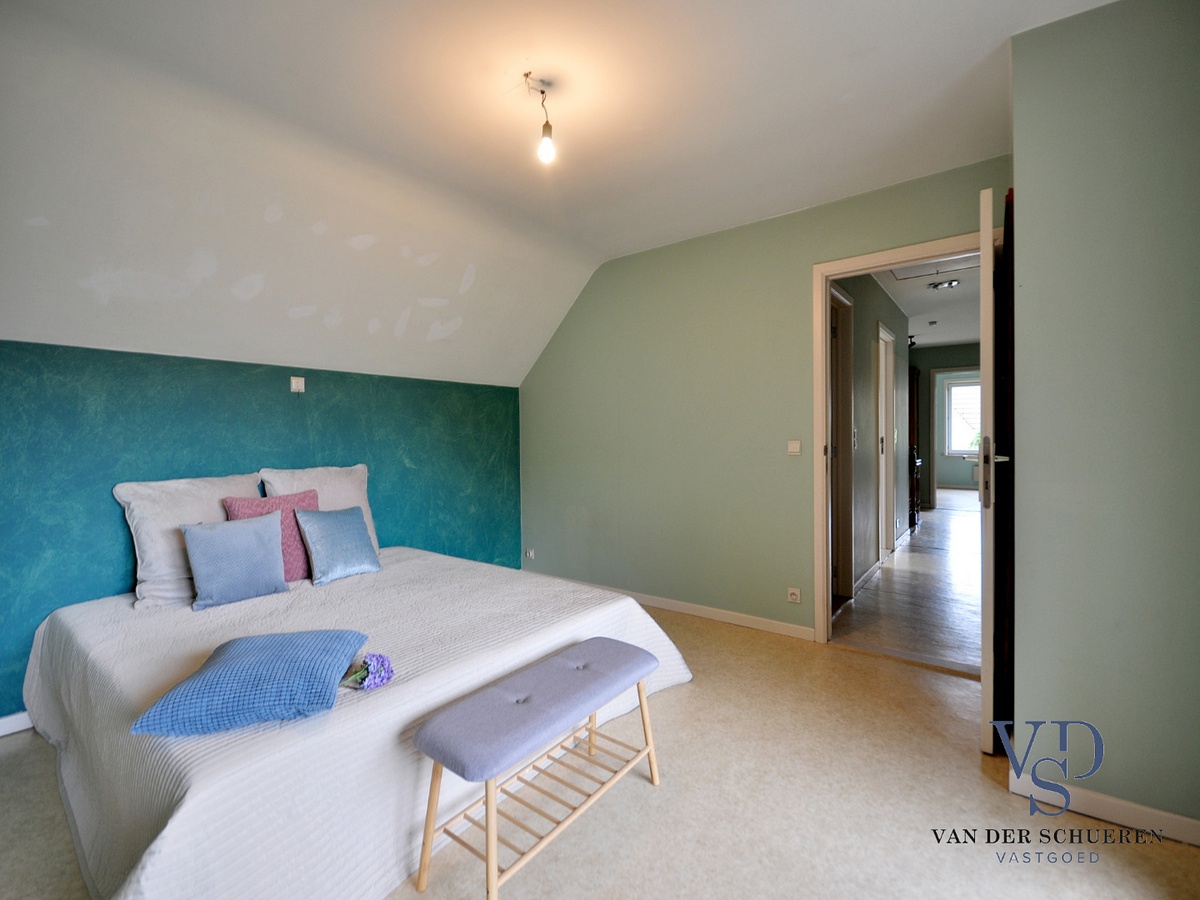 Lichtrijke villa in aangename omgeving ! 