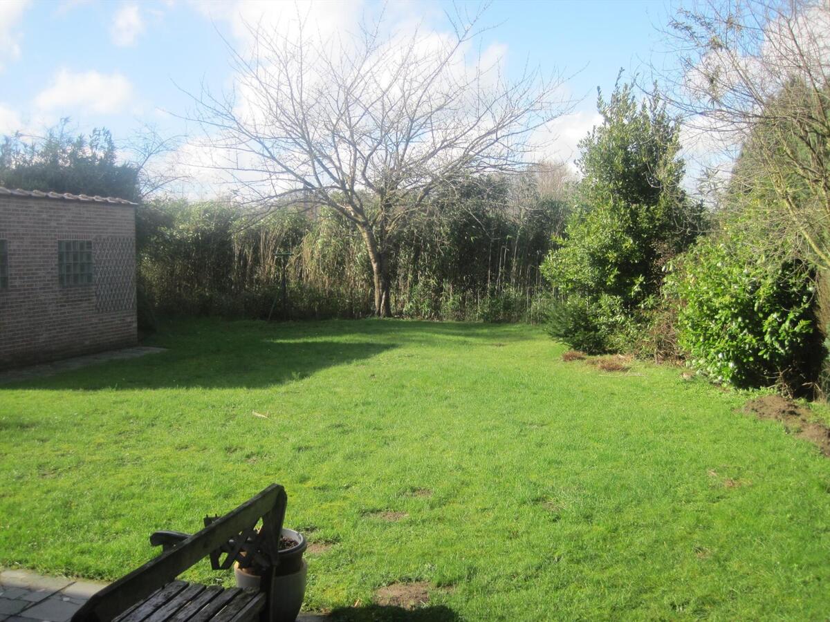 Tijdloze villa in rustige straat. Groene omgeving én toch overal vlakbij. 