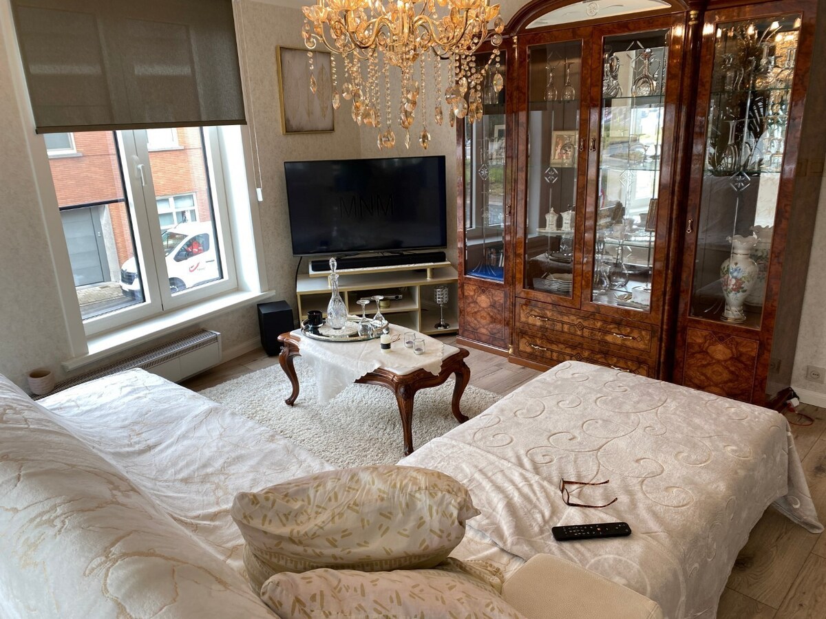 Ruim en lichtrijk appartement. 