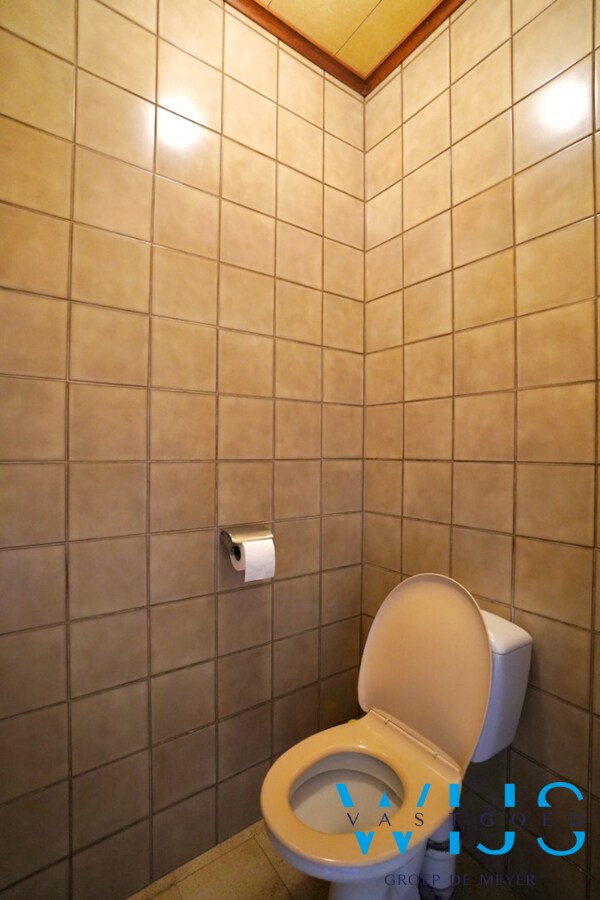 Open bebouwing in rustige woonwijk te Kluizen! 