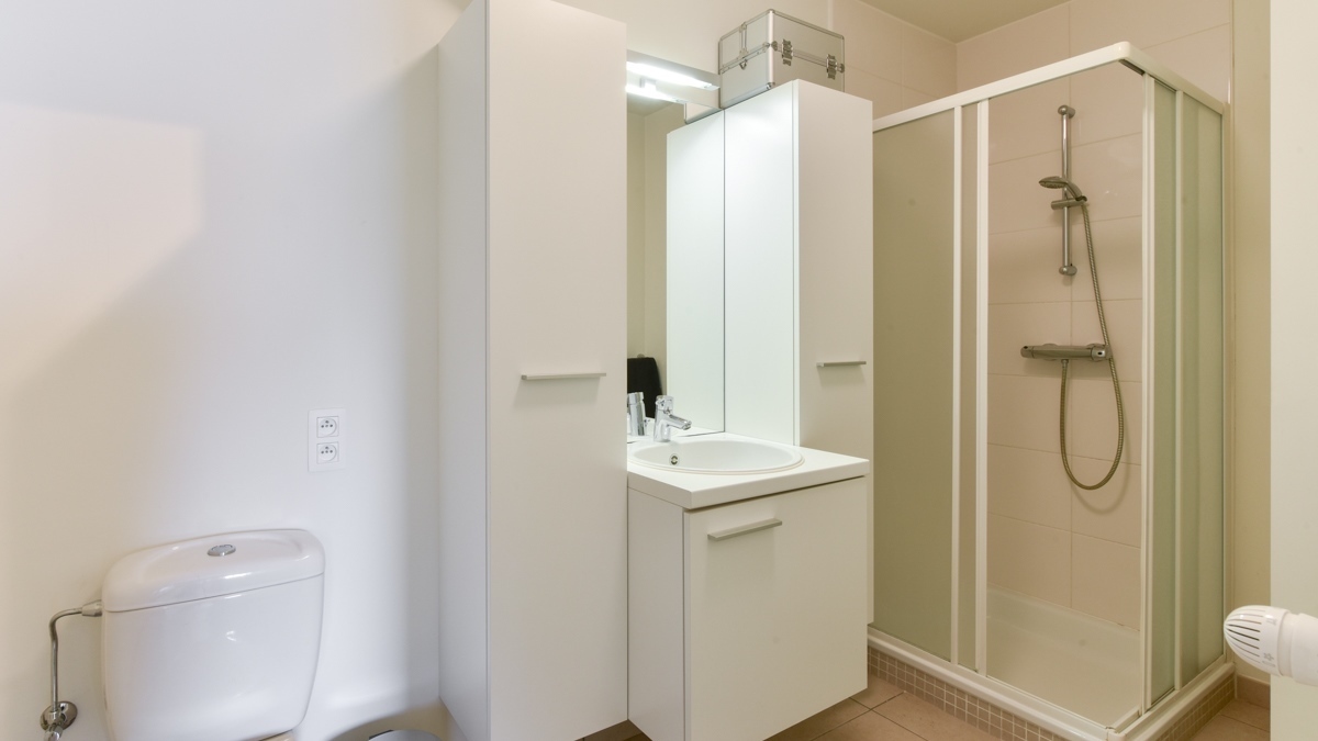 Subliem gelijkvloersappartement met grote tuin - Lissewege 