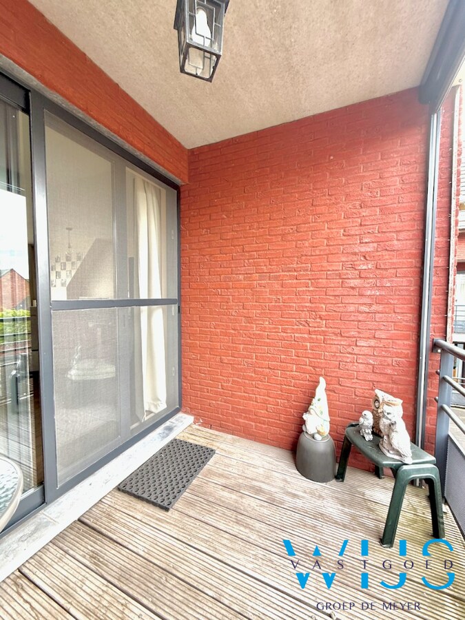 Charmant instapklaar tweeslaapkamer appartement in centrum Ertvelde! 